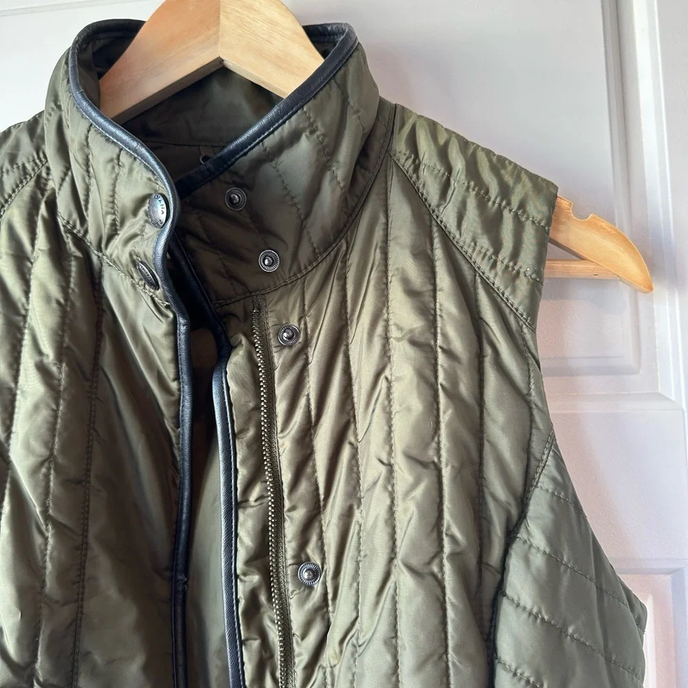 Banana Republic Olive Vest with Black Accents - Picture 4 of 8
